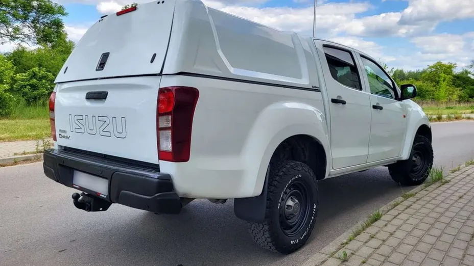 ISUZU D-Max -