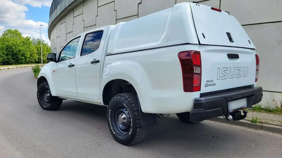 ISUZU D-Max -