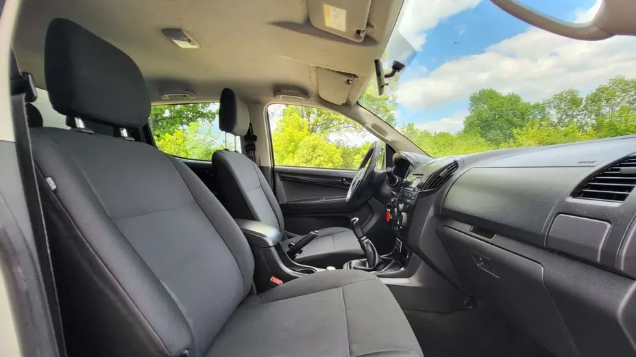ISUZU D-Max -