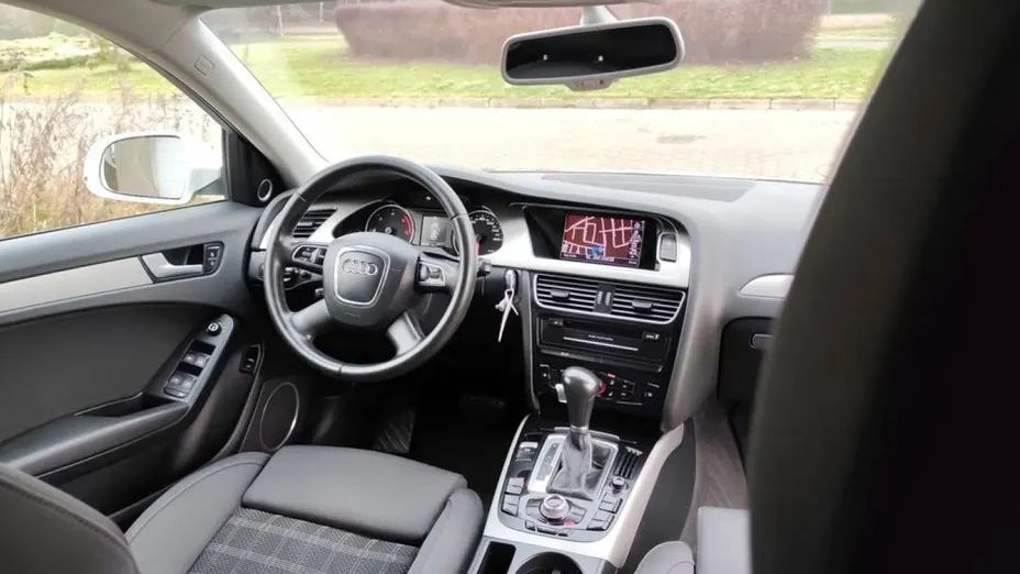 AUDI A4 Avant -