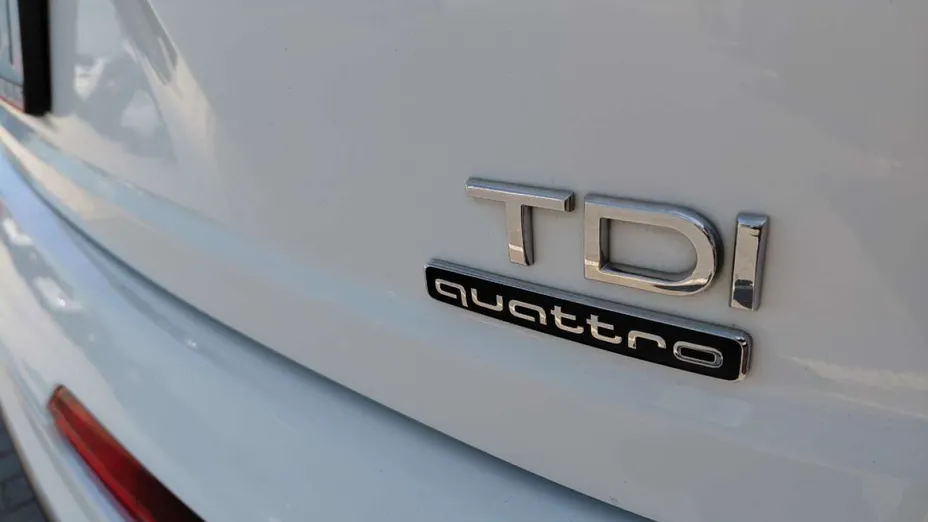 AUDI Q7 -