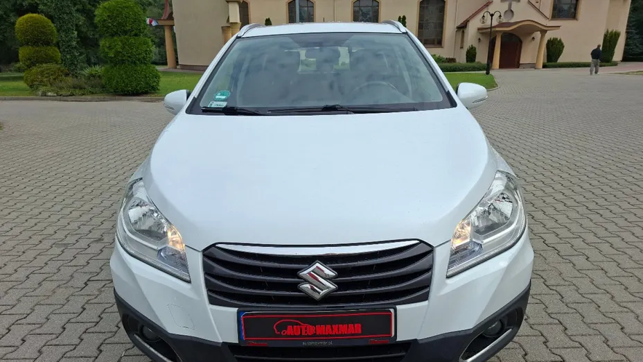 SUZUKI S-Cross -