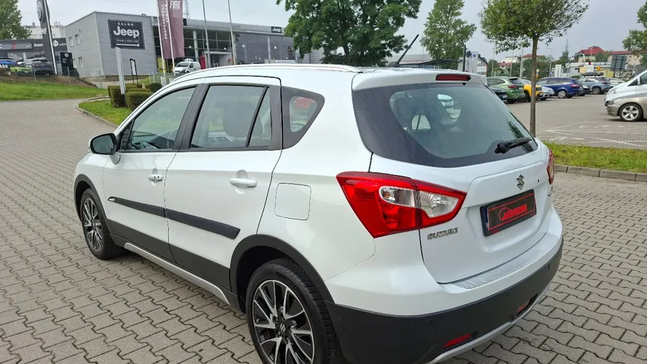 SUZUKI S-Cross -
