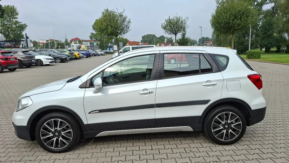 SUZUKI S-Cross -