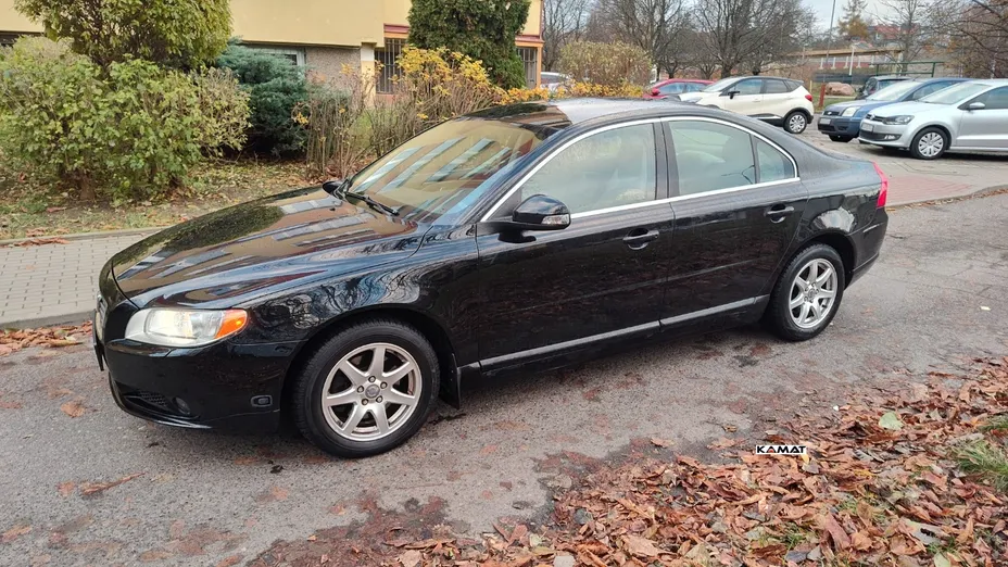 VOLVO S80 -