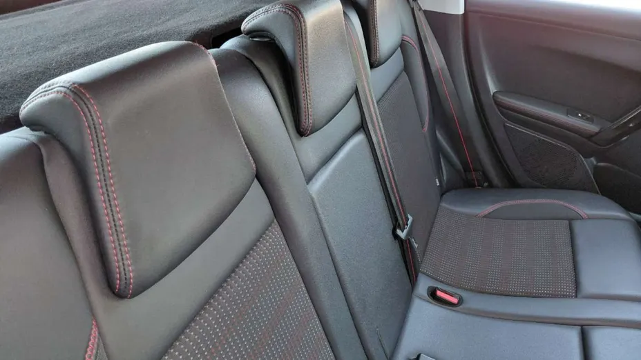 PEUGEOT 2008 -