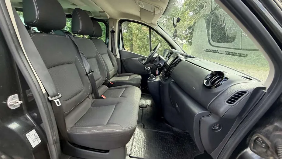 OPEL Vivaro -