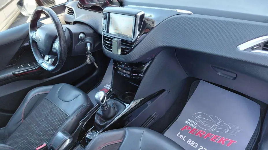 PEUGEOT 2008 -