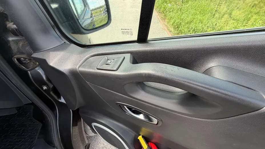OPEL Vivaro -