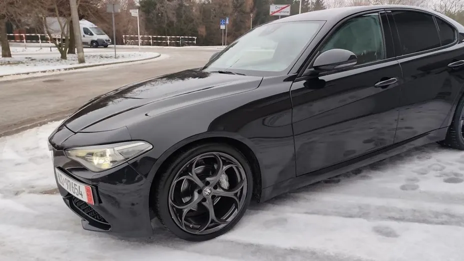 ALFA ROMEO Giulia -