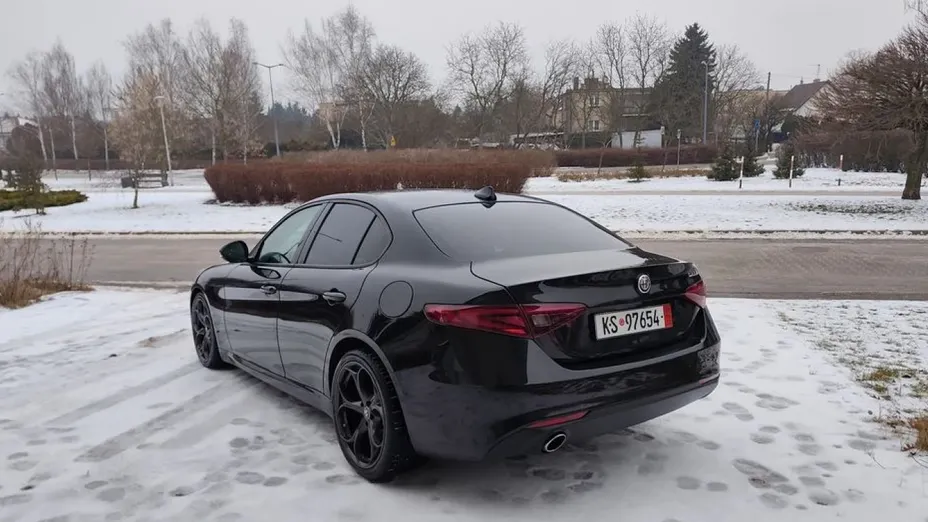 ALFA ROMEO Giulia -