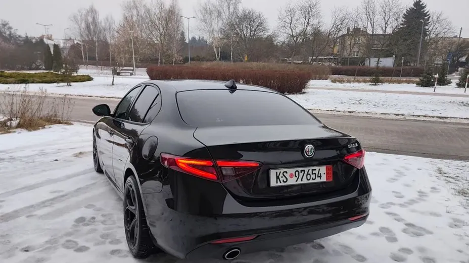 ALFA ROMEO Giulia -