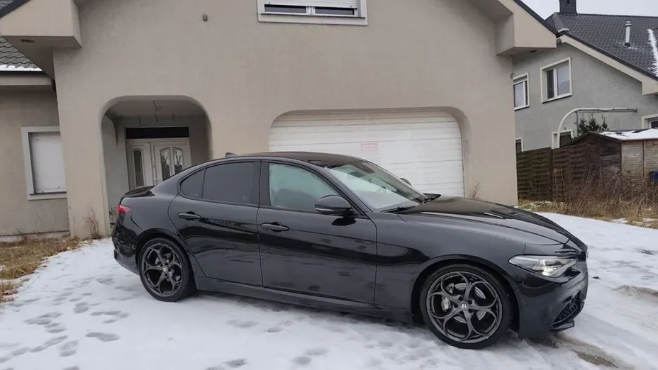 ALFA ROMEO Giulia -