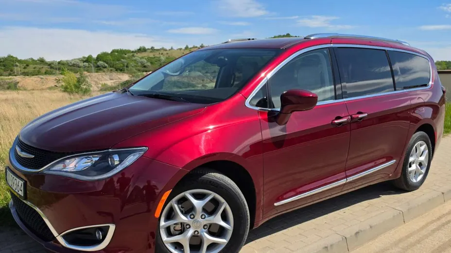 CHRYSLER Pacifica -