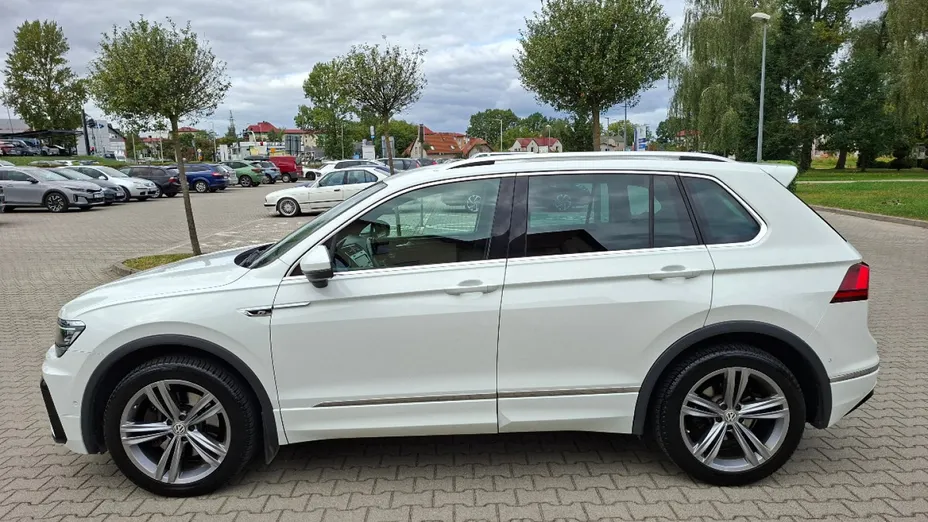 VOLKSWAGEN Tiguan -