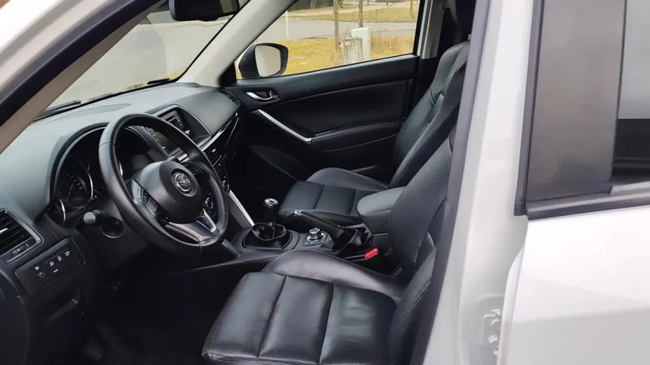 MAZDA CX-50 -