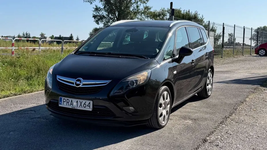 OPEL Zafira -