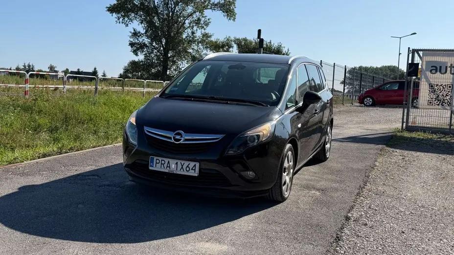 OPEL Zafira -