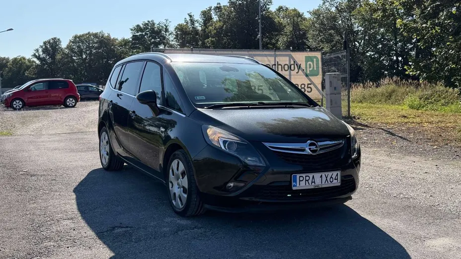 OPEL Zafira -
