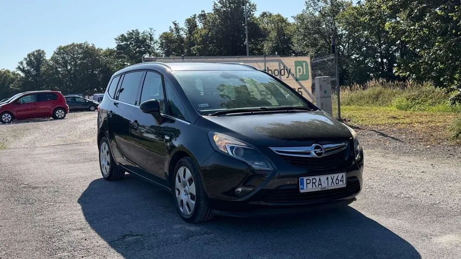 OPEL Zafira -