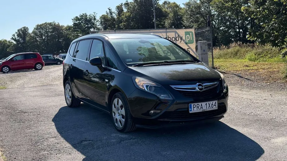 OPEL Zafira -
