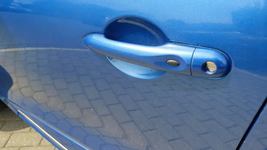 RENAULT Clio -