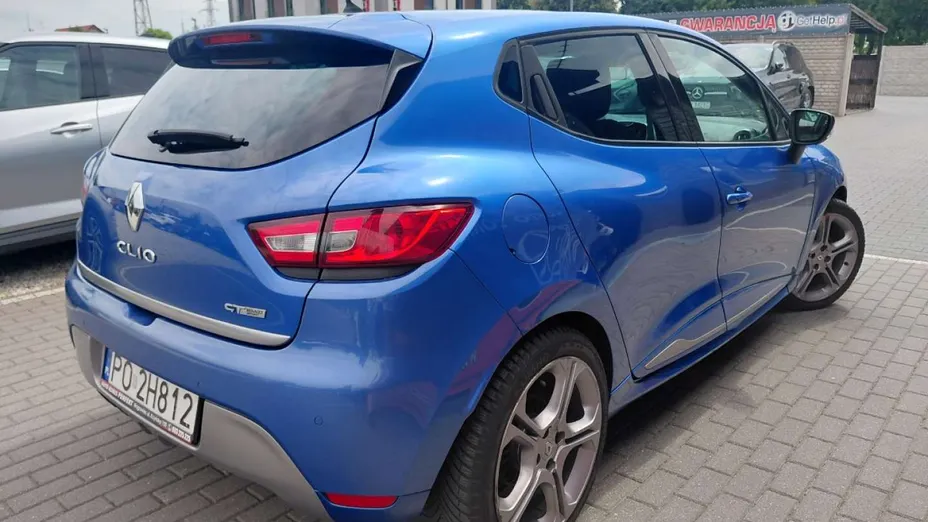 RENAULT Clio -