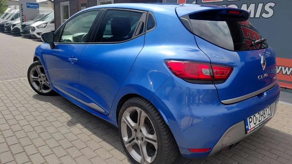 RENAULT Clio -