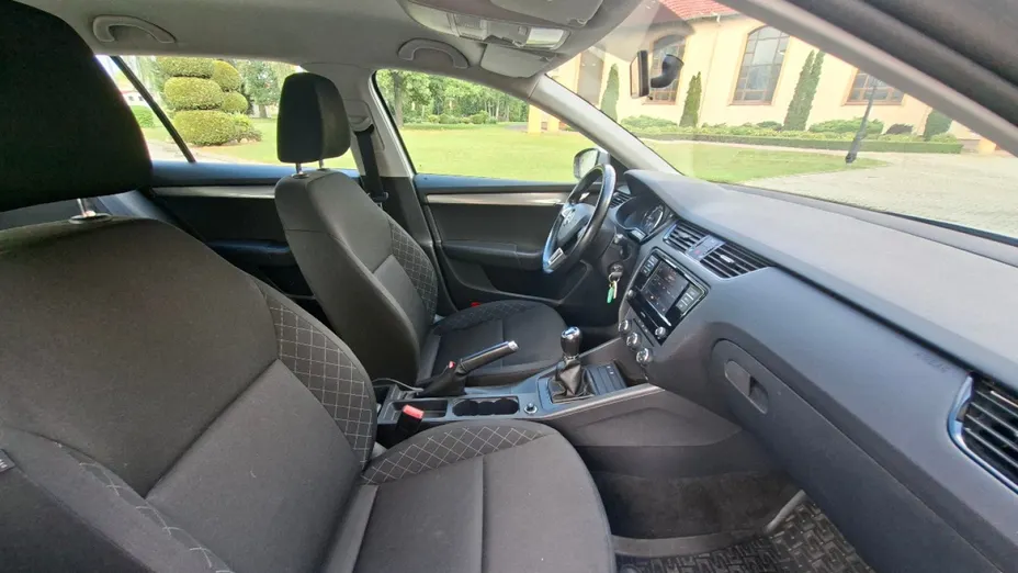 SKODA Octavia -