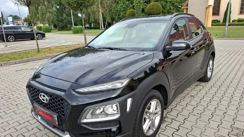 HYUNDAI Kona -