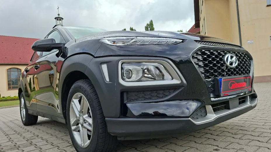 HYUNDAI Kona -
