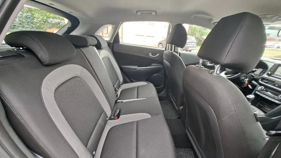 HYUNDAI Kona -