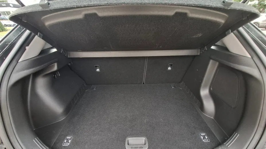 HYUNDAI Kona -