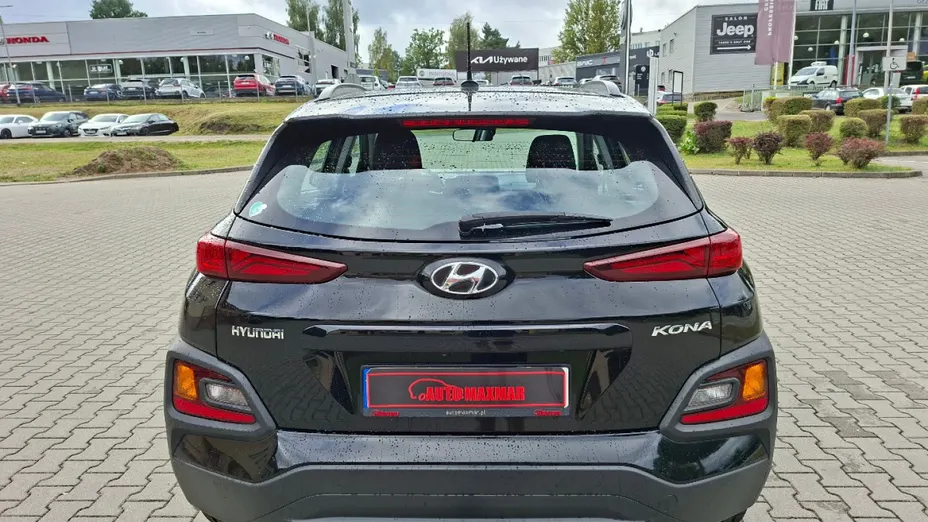 HYUNDAI Kona -