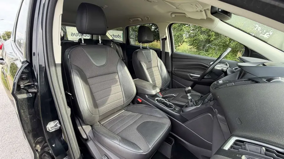FORD Kuga -