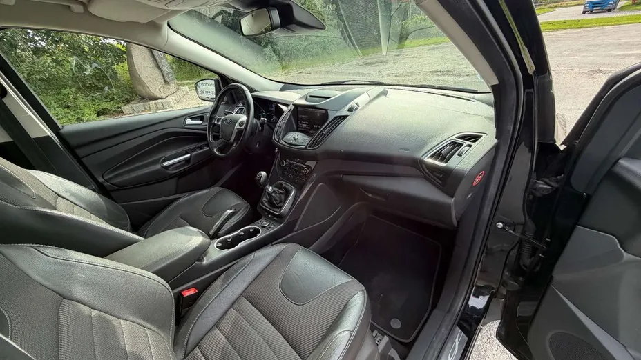 FORD Kuga -