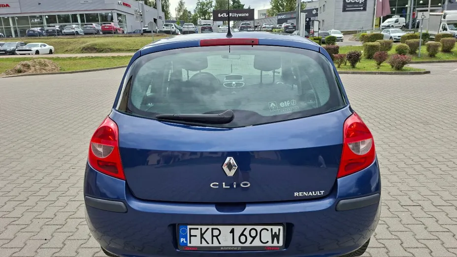 RENAULT Clio -