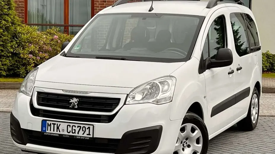 PEUGEOT Partner -