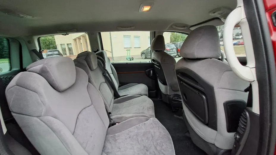 CITROEN C8 -