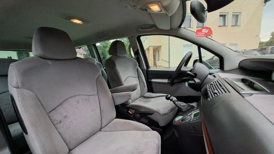 CITROEN C8 -
