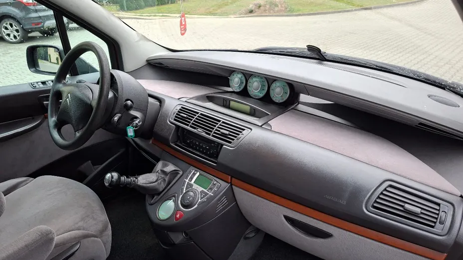 CITROEN C8 -
