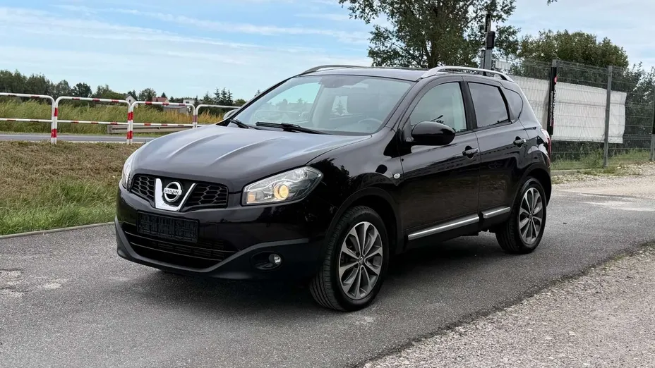 NISSAN Qashqai -