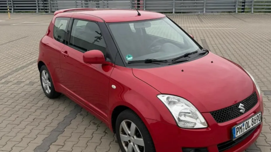 SUZUKI Swift -