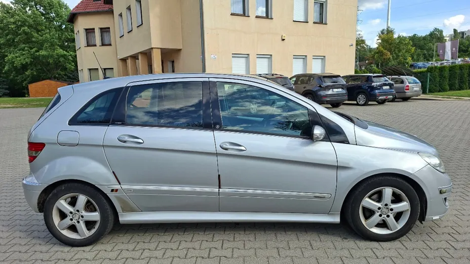 MERCEDES-BENZ B Klasa -