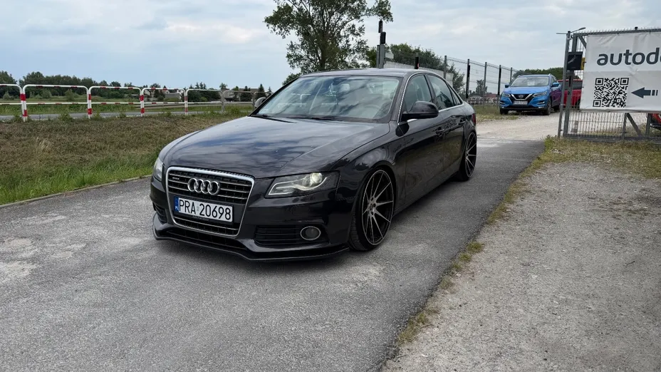 AUDI A4 -