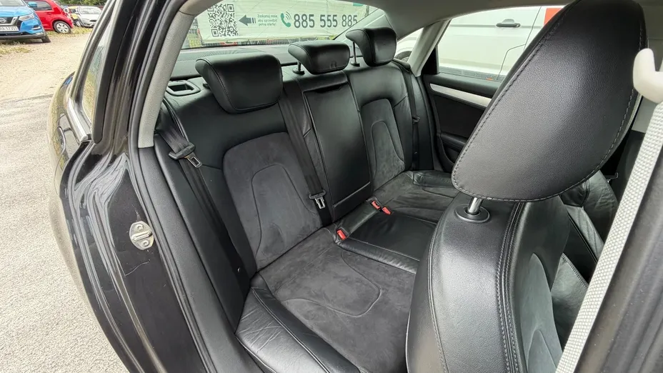 AUDI A4 -
