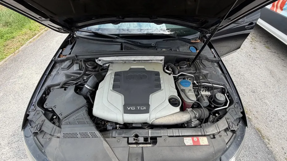 AUDI A4 -