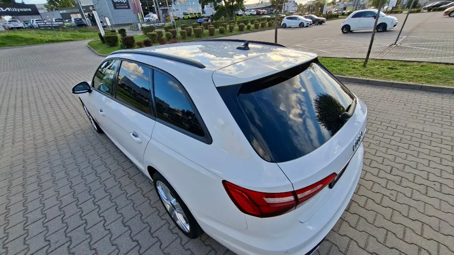 AUDI A4 Avant -
