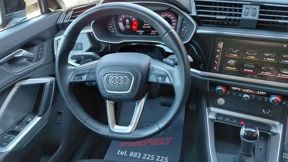 AUDI Q3 -