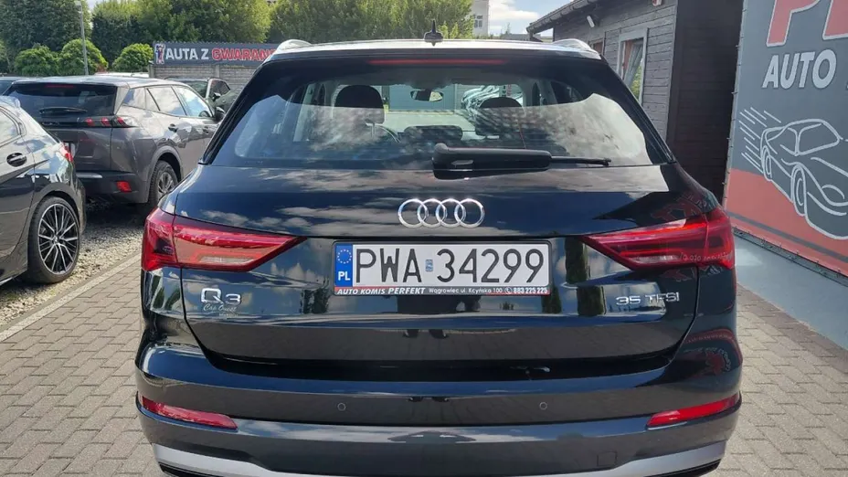 AUDI Q3 -